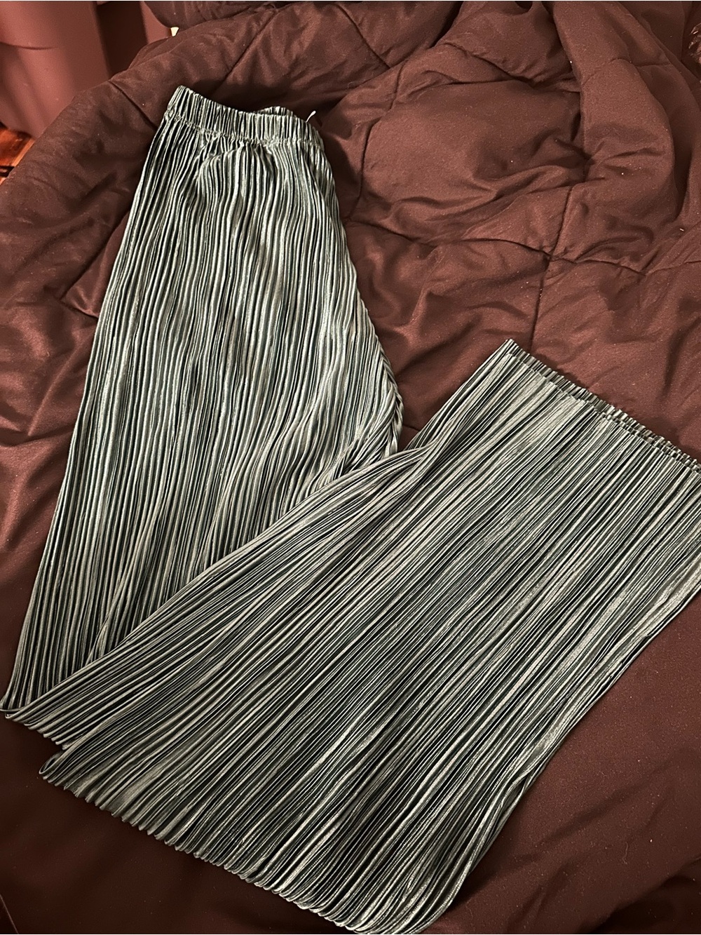 Windsor Black and White Pleated Wide-Leg Pants